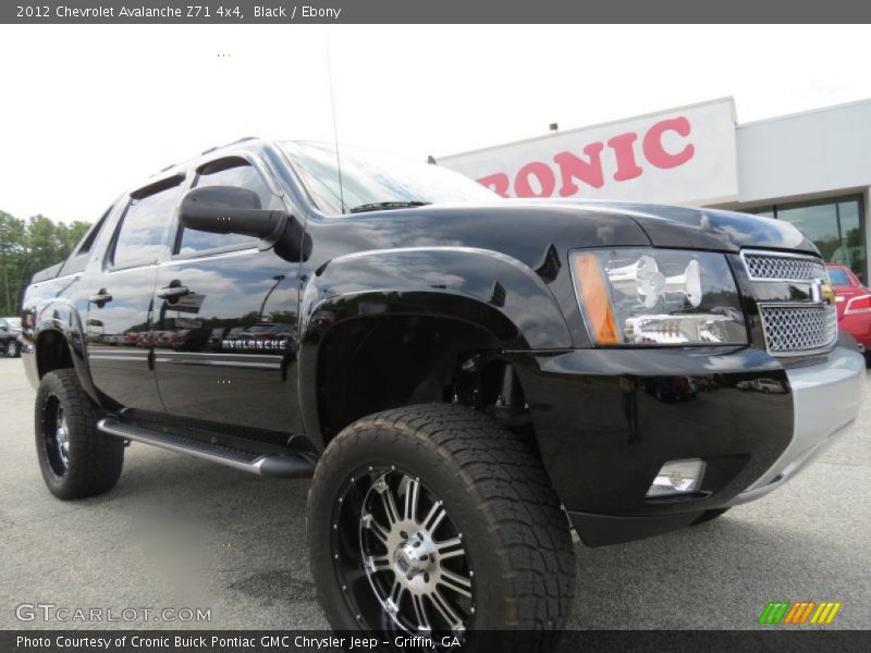 Black / Ebony 2012 Chevrolet Avalanche Z71 4x4