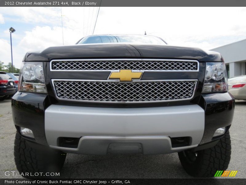 Black / Ebony 2012 Chevrolet Avalanche Z71 4x4