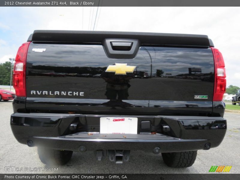 Black / Ebony 2012 Chevrolet Avalanche Z71 4x4