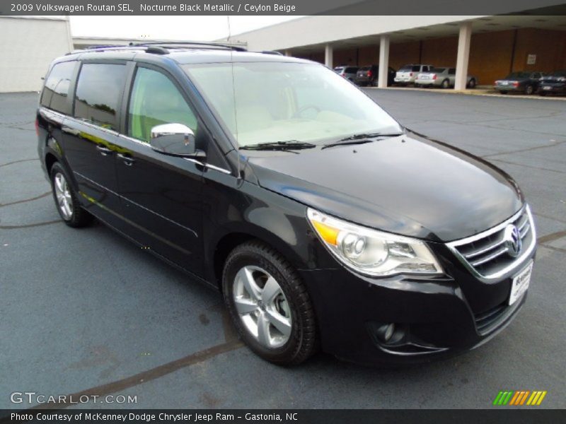 Nocturne Black Metallic / Ceylon Beige 2009 Volkswagen Routan SEL