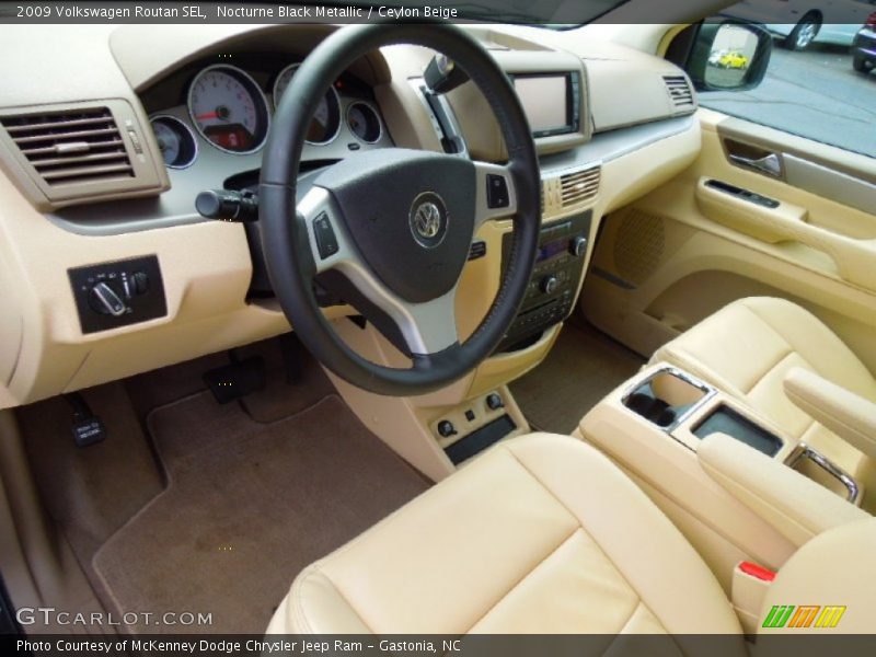 Nocturne Black Metallic / Ceylon Beige 2009 Volkswagen Routan SEL