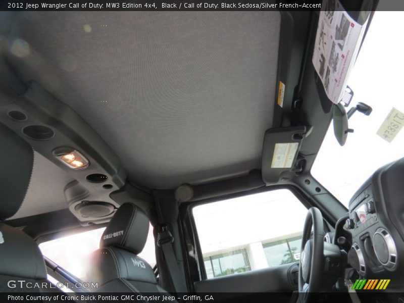 Black / Call of Duty: Black Sedosa/Silver French-Accent 2012 Jeep Wrangler Call of Duty: MW3 Edition 4x4