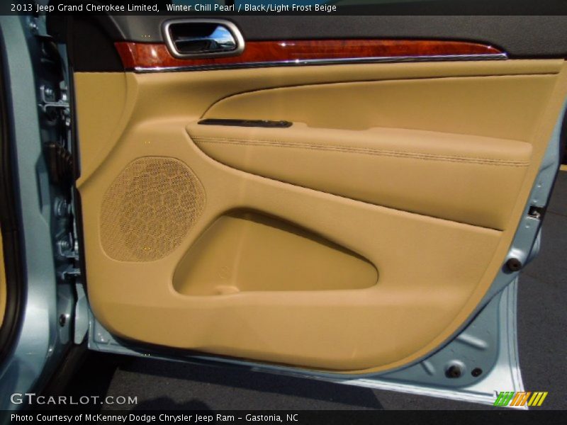 Door Panel of 2013 Grand Cherokee Limited