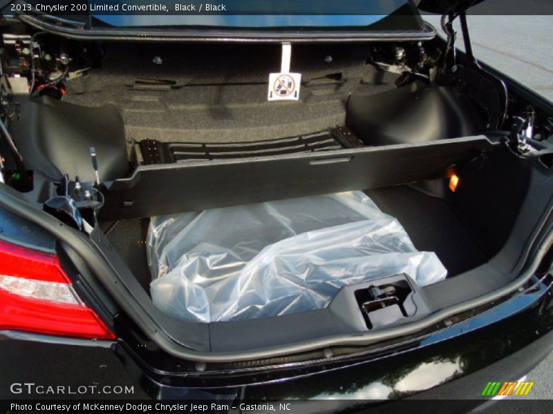 Black / Black 2013 Chrysler 200 Limited Convertible