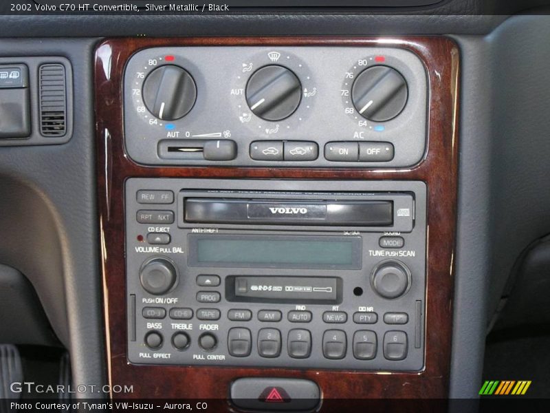 Silver Metallic / Black 2002 Volvo C70 HT Convertible