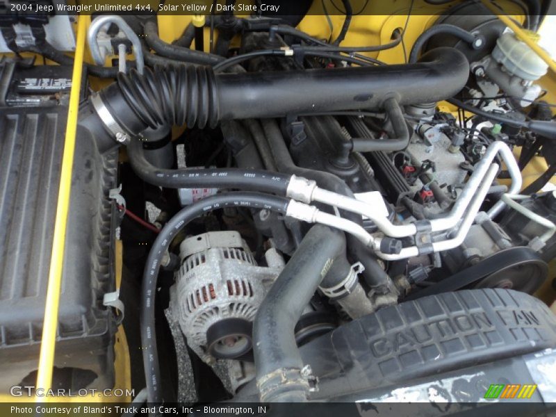 Solar Yellow / Dark Slate Gray 2004 Jeep Wrangler Unlimited 4x4