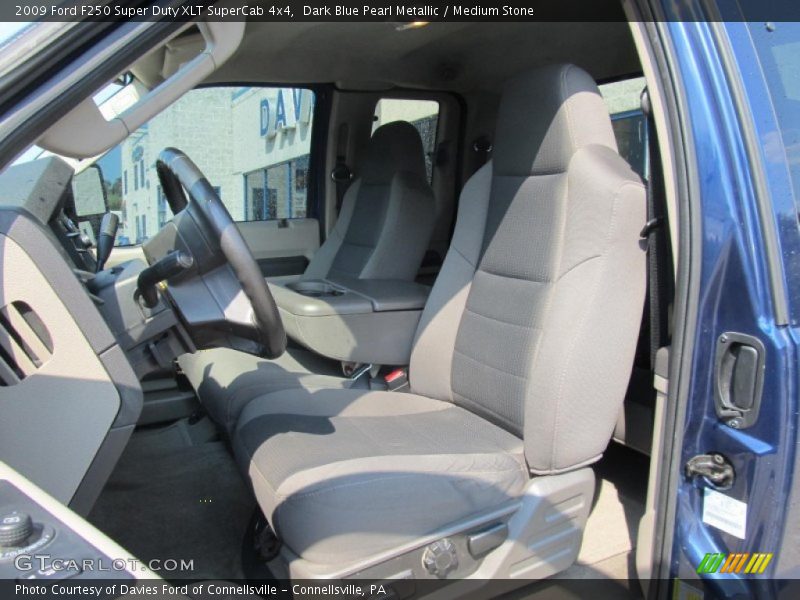 Front Seat of 2009 F250 Super Duty XLT SuperCab 4x4