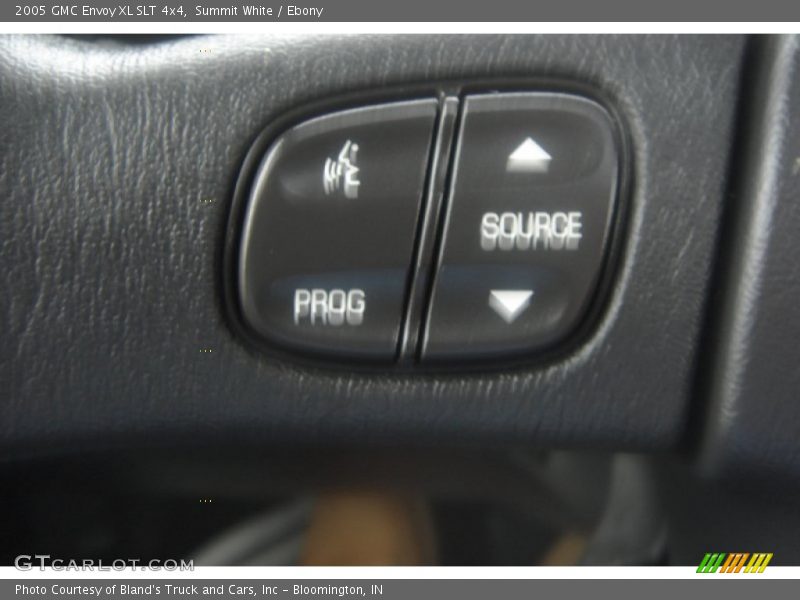 Summit White / Ebony 2005 GMC Envoy XL SLT 4x4