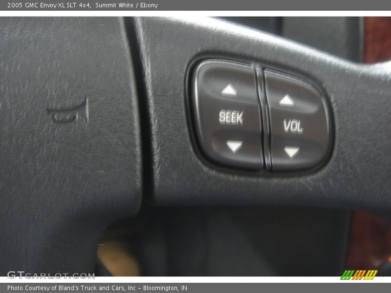 Summit White / Ebony 2005 GMC Envoy XL SLT 4x4