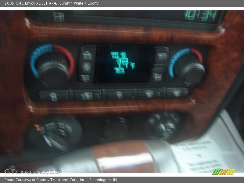 Summit White / Ebony 2005 GMC Envoy XL SLT 4x4