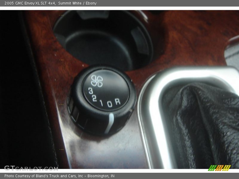 Summit White / Ebony 2005 GMC Envoy XL SLT 4x4