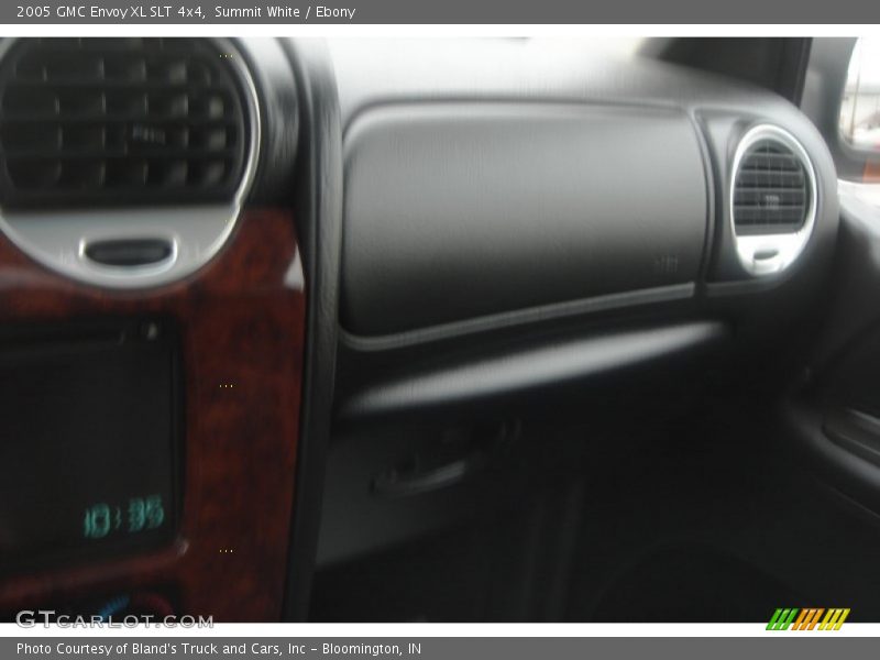 Summit White / Ebony 2005 GMC Envoy XL SLT 4x4