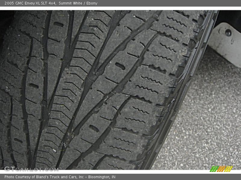 Summit White / Ebony 2005 GMC Envoy XL SLT 4x4