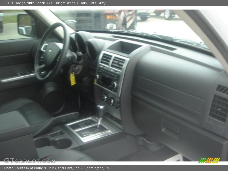 Bright White / Dark Slate Gray 2011 Dodge Nitro Shock 4x4