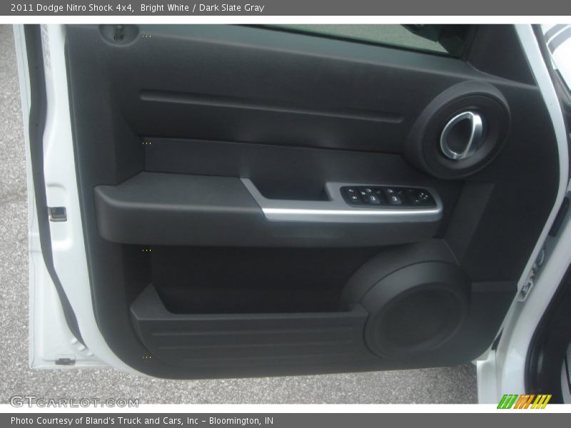 Bright White / Dark Slate Gray 2011 Dodge Nitro Shock 4x4