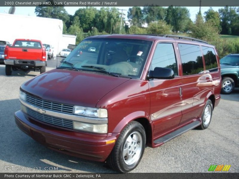 Front 3/4 View of 2003 Astro AWD