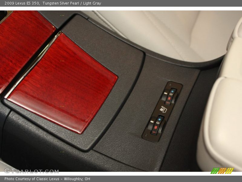 Tungsten Silver Pearl / Light Gray 2009 Lexus ES 350