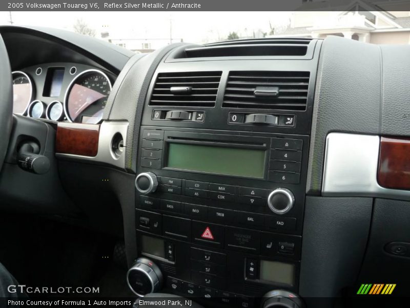 Reflex Silver Metallic / Anthracite 2005 Volkswagen Touareg V6