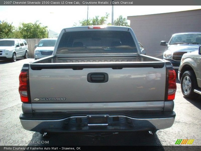 Graystone Metallic / Dark Charcoal 2007 Chevrolet Silverado 1500 Classic LS Crew Cab