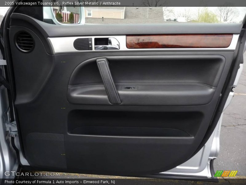 Reflex Silver Metallic / Anthracite 2005 Volkswagen Touareg V6