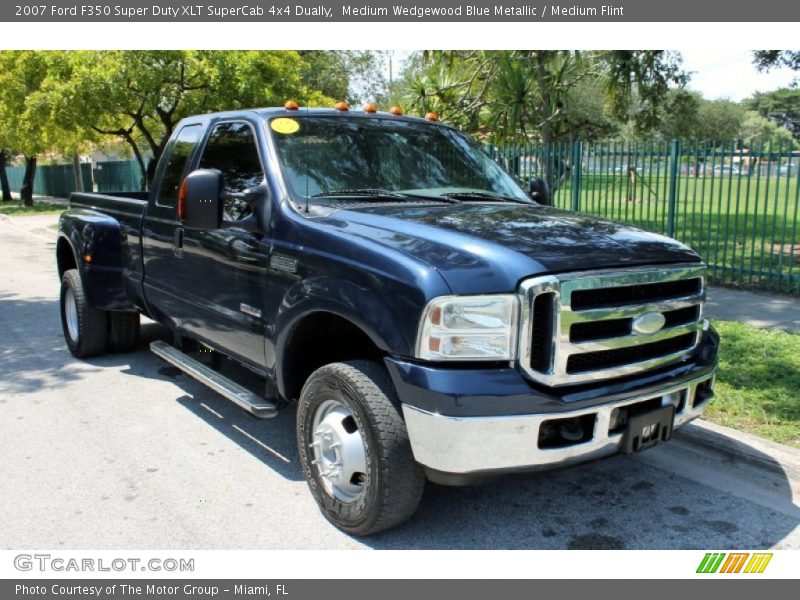 Medium Wedgewood Blue Metallic / Medium Flint 2007 Ford F350 Super Duty XLT SuperCab 4x4 Dually