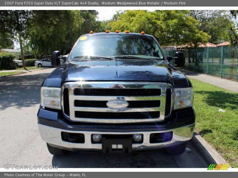 Medium Wedgewood Blue Metallic / Medium Flint 2007 Ford F350 Super Duty XLT SuperCab 4x4 Dually