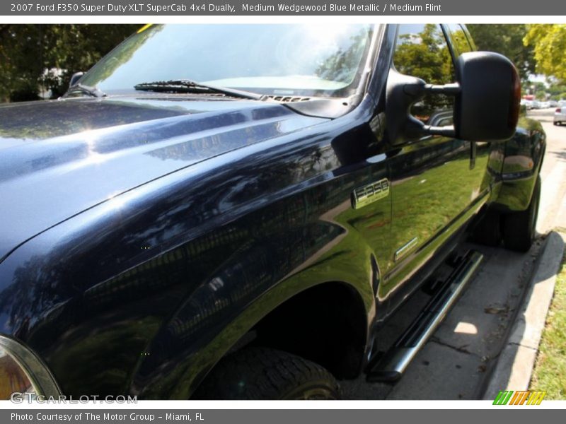 Medium Wedgewood Blue Metallic / Medium Flint 2007 Ford F350 Super Duty XLT SuperCab 4x4 Dually