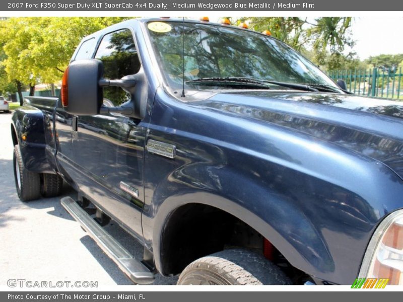Medium Wedgewood Blue Metallic / Medium Flint 2007 Ford F350 Super Duty XLT SuperCab 4x4 Dually