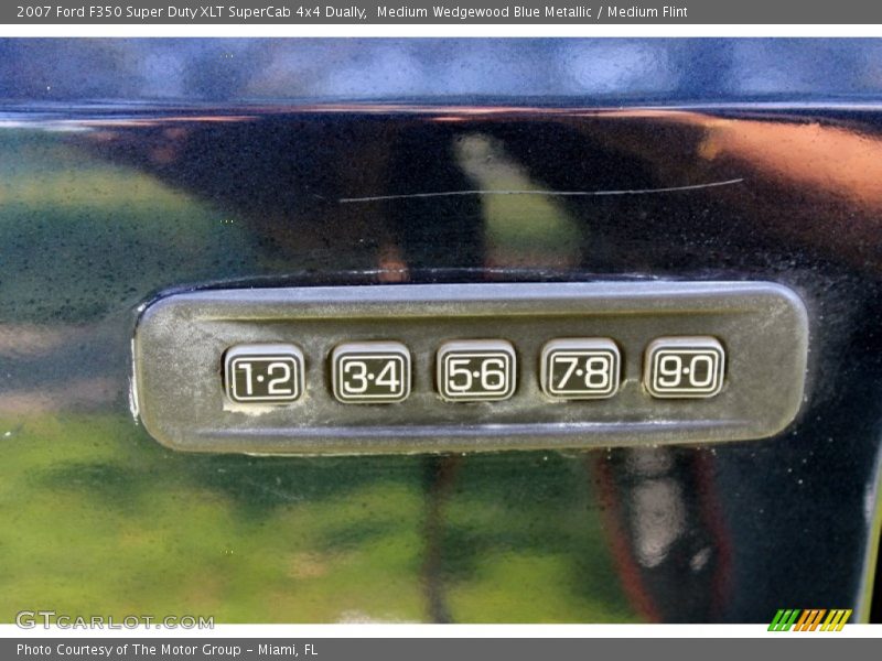 Medium Wedgewood Blue Metallic / Medium Flint 2007 Ford F350 Super Duty XLT SuperCab 4x4 Dually