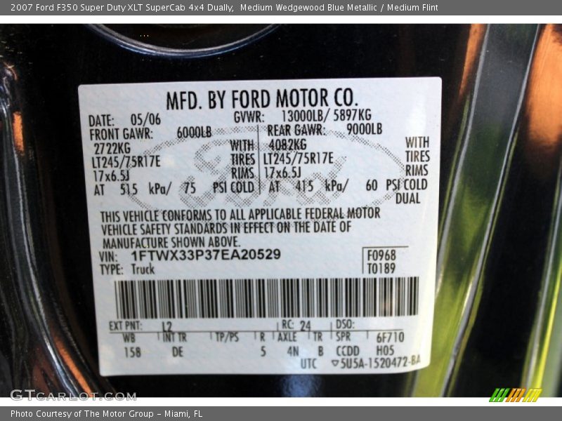 Medium Wedgewood Blue Metallic / Medium Flint 2007 Ford F350 Super Duty XLT SuperCab 4x4 Dually