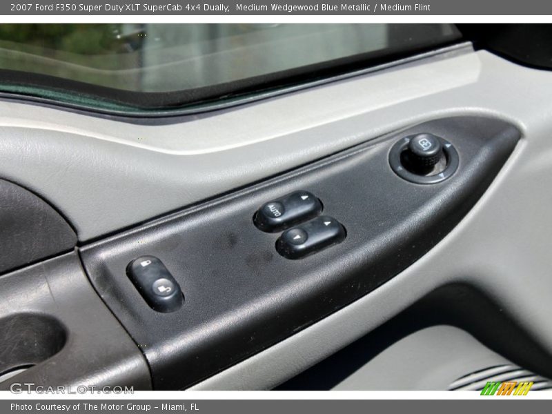 Medium Wedgewood Blue Metallic / Medium Flint 2007 Ford F350 Super Duty XLT SuperCab 4x4 Dually