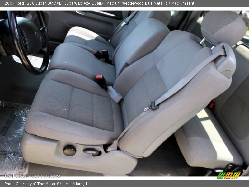 Medium Wedgewood Blue Metallic / Medium Flint 2007 Ford F350 Super Duty XLT SuperCab 4x4 Dually