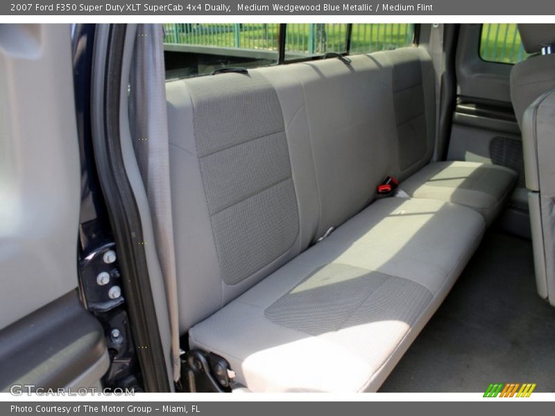 Medium Wedgewood Blue Metallic / Medium Flint 2007 Ford F350 Super Duty XLT SuperCab 4x4 Dually