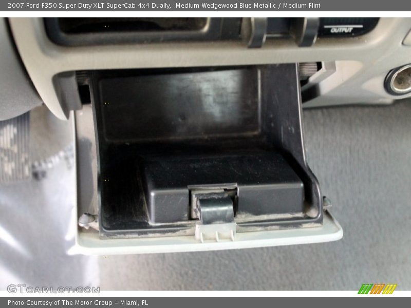 Medium Wedgewood Blue Metallic / Medium Flint 2007 Ford F350 Super Duty XLT SuperCab 4x4 Dually