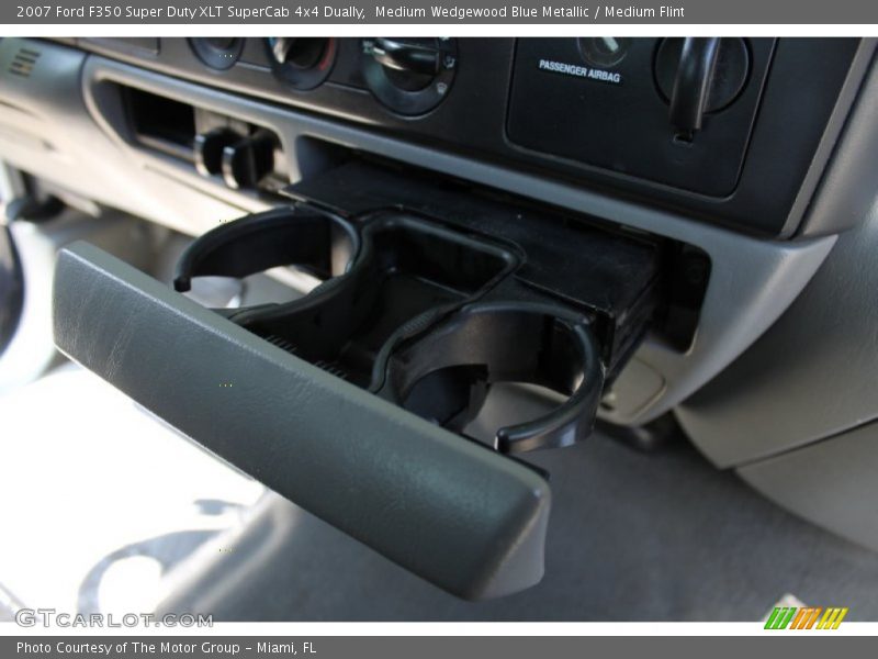 Medium Wedgewood Blue Metallic / Medium Flint 2007 Ford F350 Super Duty XLT SuperCab 4x4 Dually