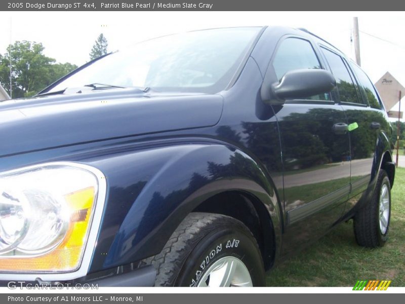 Patriot Blue Pearl / Medium Slate Gray 2005 Dodge Durango ST 4x4