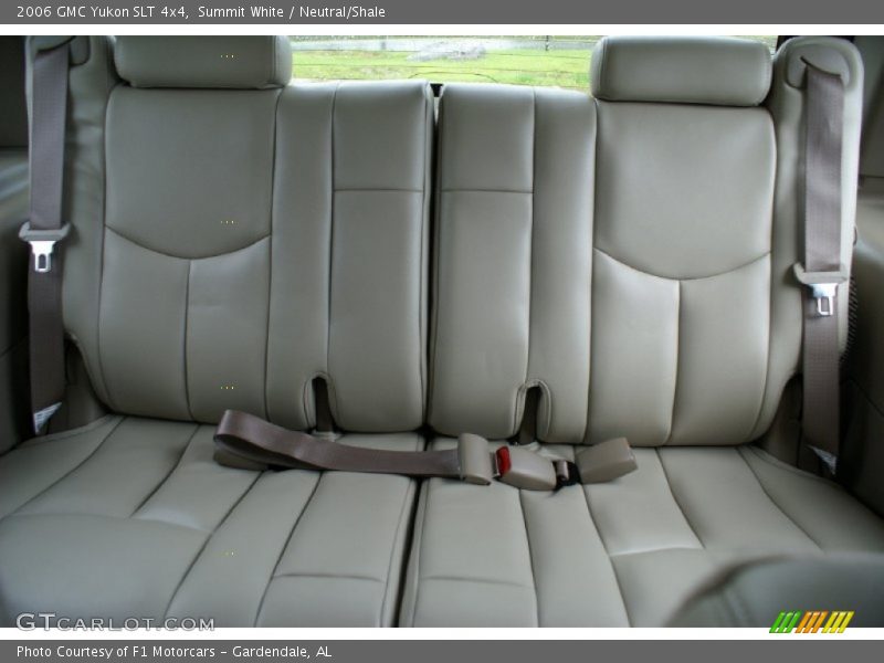 Summit White / Neutral/Shale 2006 GMC Yukon SLT 4x4
