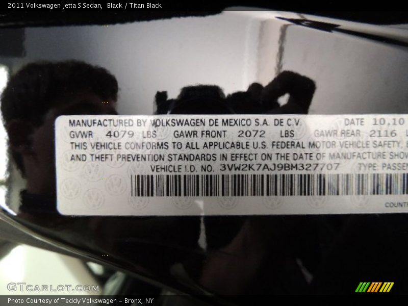 Black / Titan Black 2011 Volkswagen Jetta S Sedan
