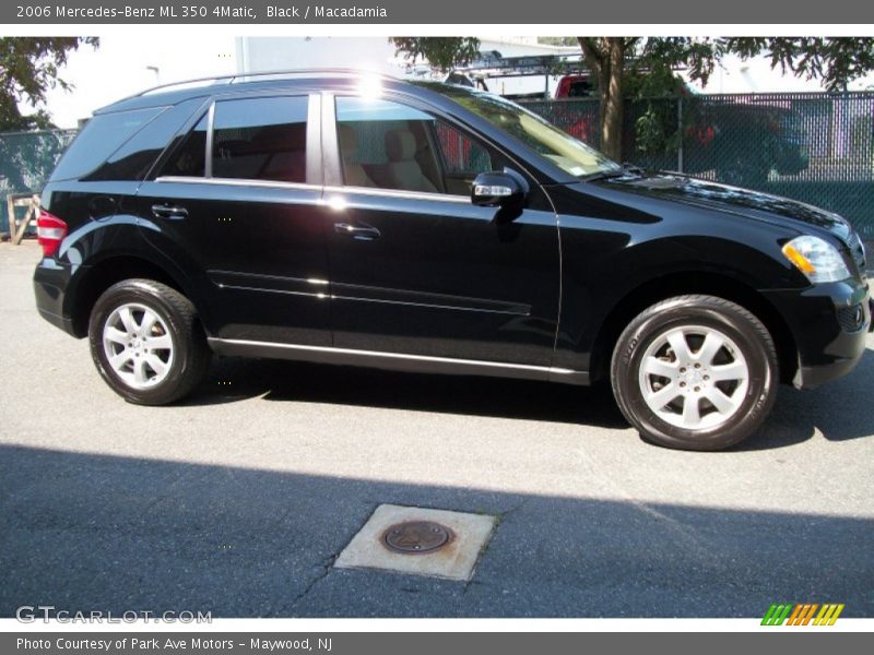 Black / Macadamia 2006 Mercedes-Benz ML 350 4Matic