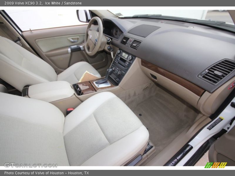  2009 XC90 3.2 Sandstone Interior