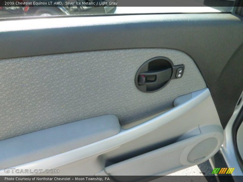 Silver Ice Metallic / Light Gray 2009 Chevrolet Equinox LT AWD