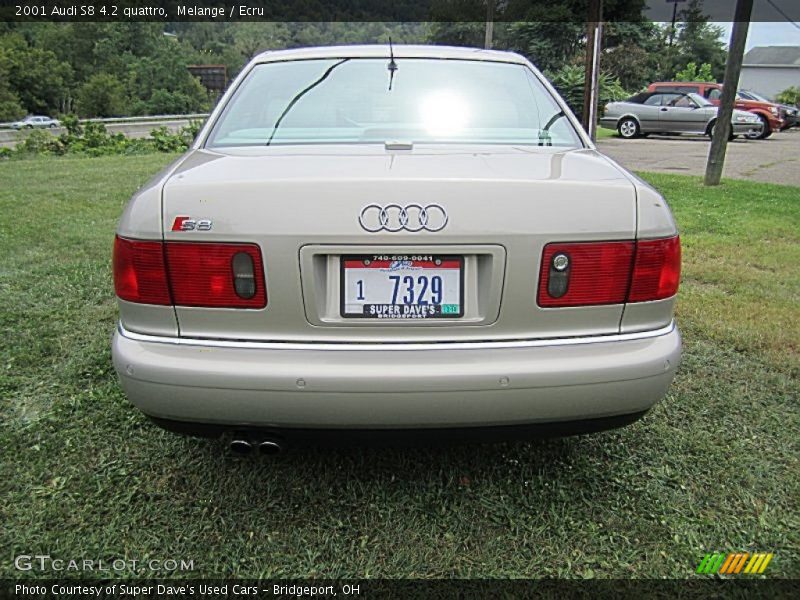 Melange / Ecru 2001 Audi S8 4.2 quattro