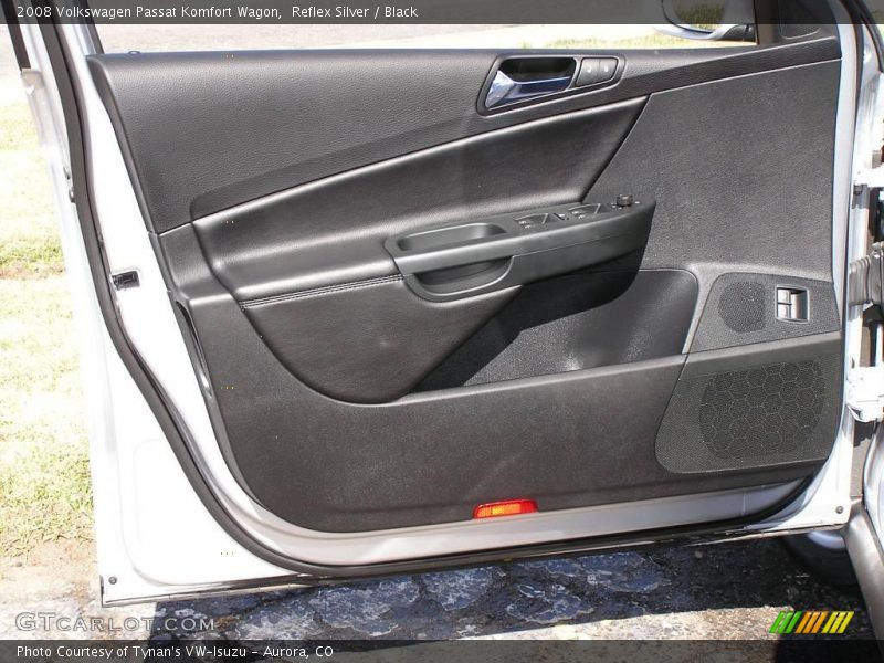 Reflex Silver / Black 2008 Volkswagen Passat Komfort Wagon