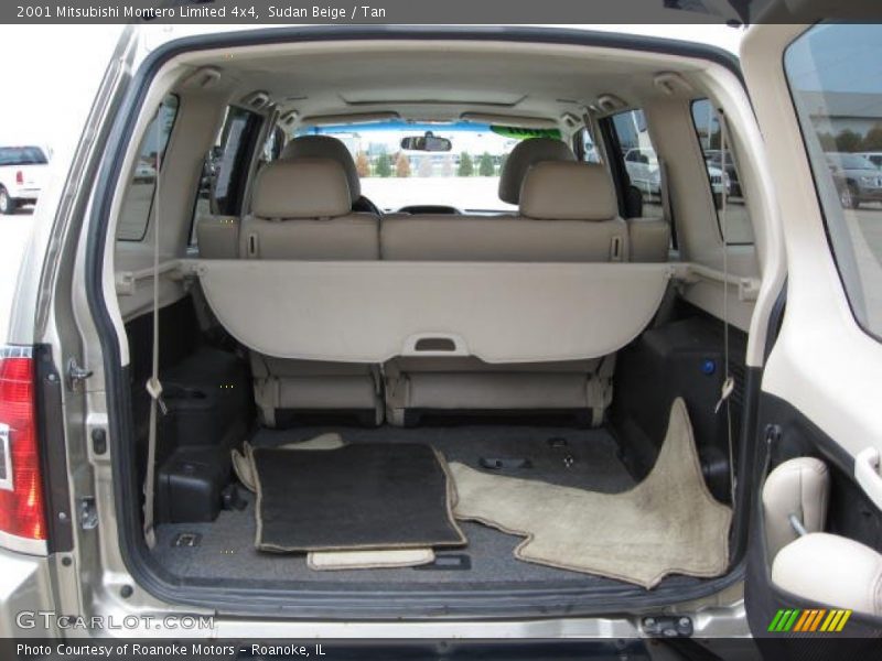 Sudan Beige / Tan 2001 Mitsubishi Montero Limited 4x4