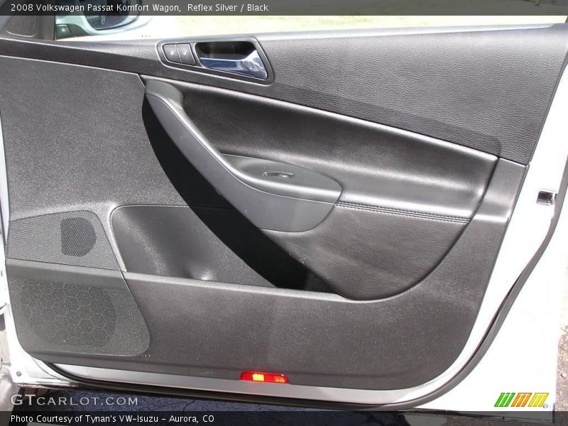 Reflex Silver / Black 2008 Volkswagen Passat Komfort Wagon