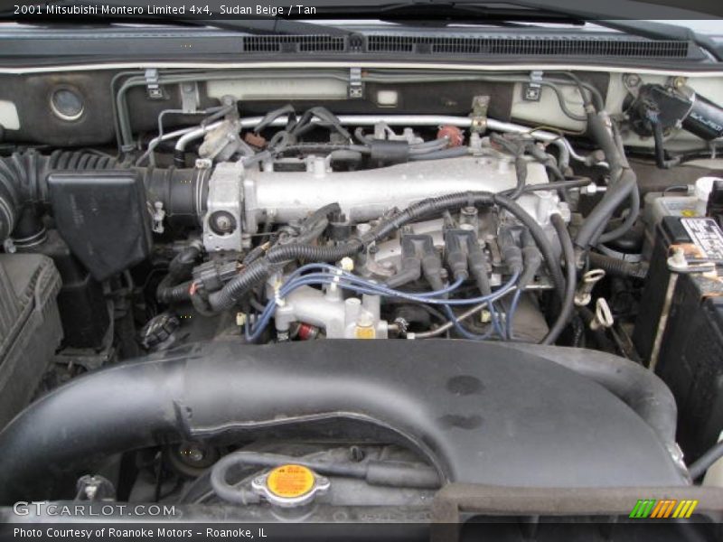 Sudan Beige / Tan 2001 Mitsubishi Montero Limited 4x4