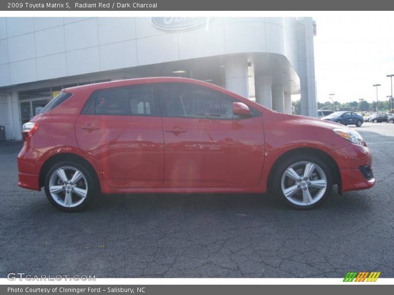 Radiant Red / Dark Charcoal 2009 Toyota Matrix S