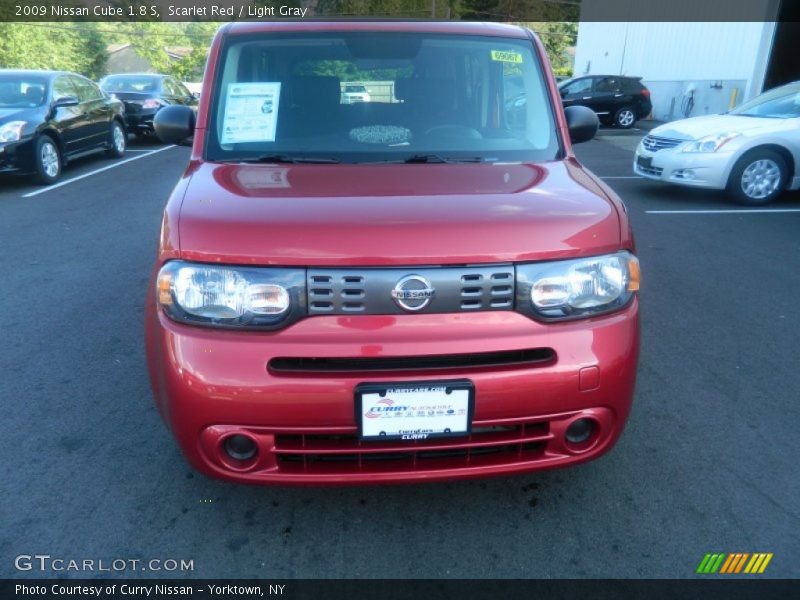Scarlet Red / Light Gray 2009 Nissan Cube 1.8 S