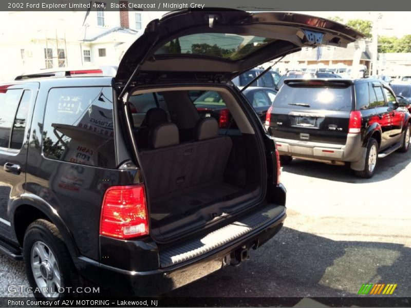 Black Clearcoat / Midnight Grey 2002 Ford Explorer Limited 4x4