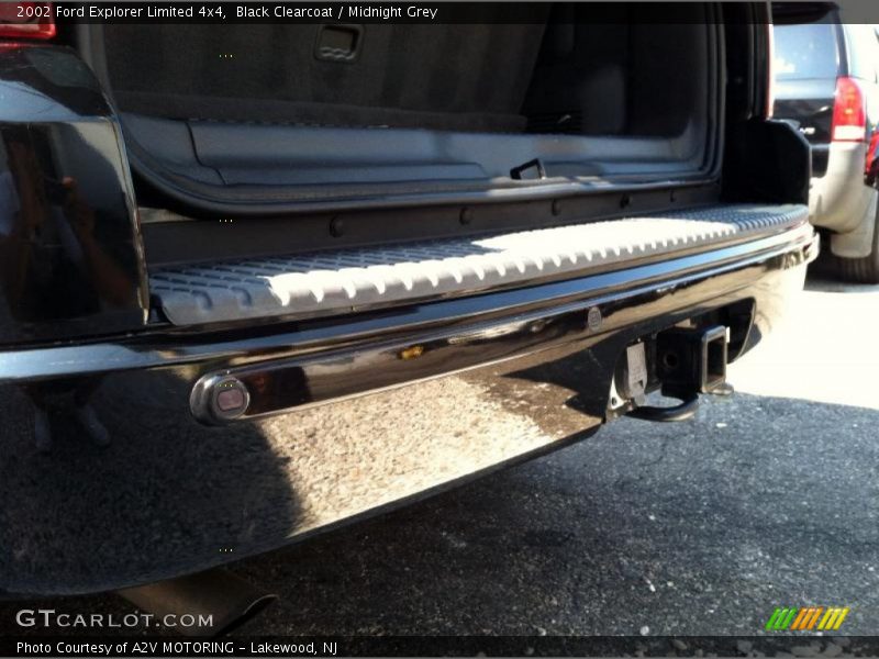 Black Clearcoat / Midnight Grey 2002 Ford Explorer Limited 4x4